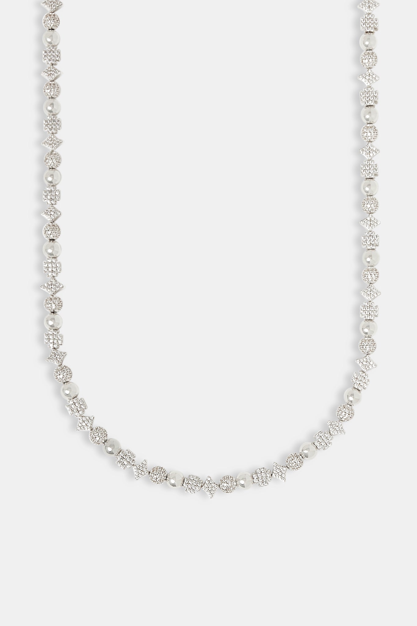 Kette mit polierten und geeisten Perlenmotiven – 6 mm